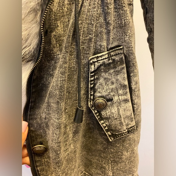 Real fur Parka - Picture 6 of 11